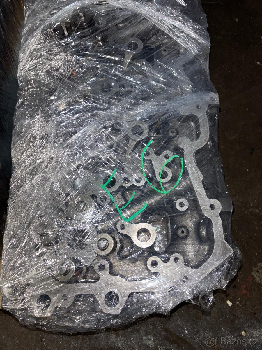 Repasovaná hlava motoru DAF XF 106 480 - 3