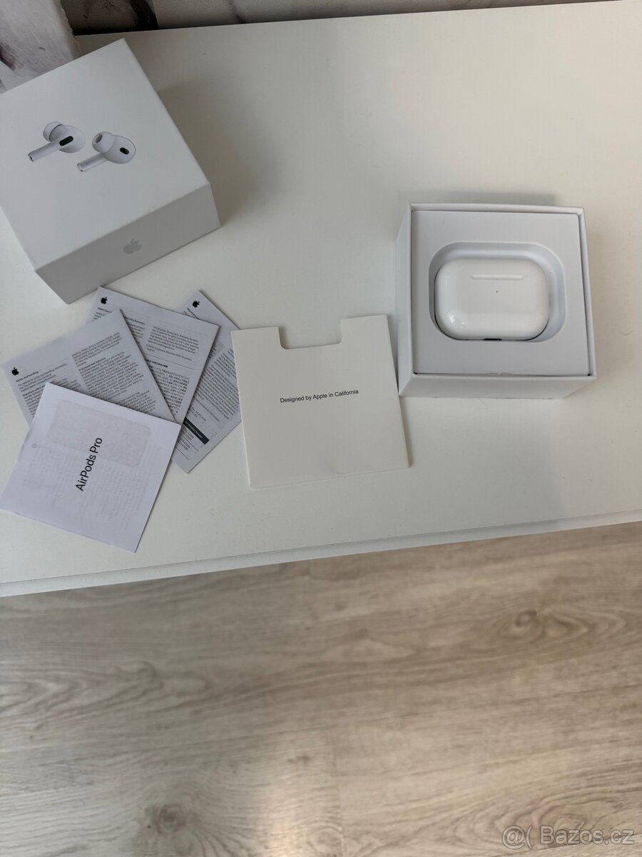 Apple AirPods Pro 2 - 3