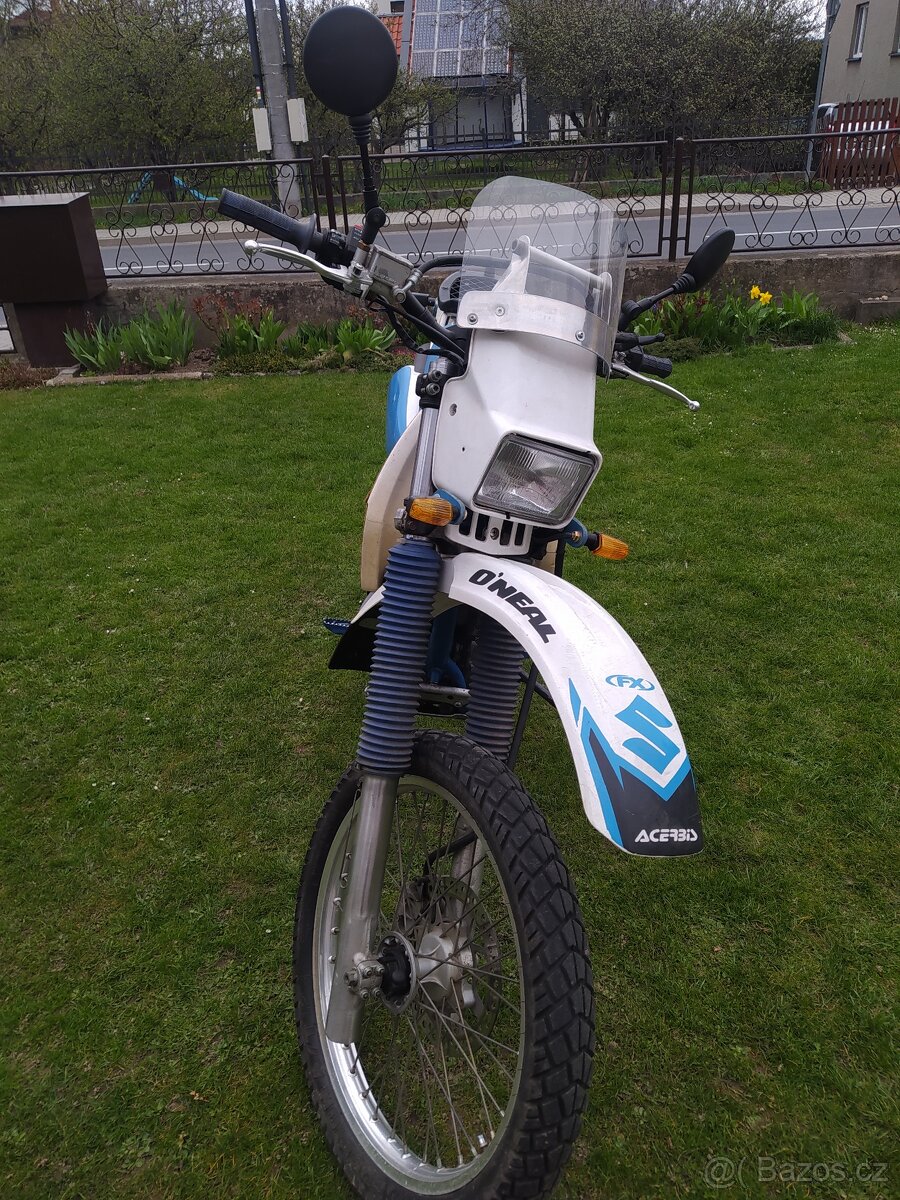 SUZUKI DR 350S