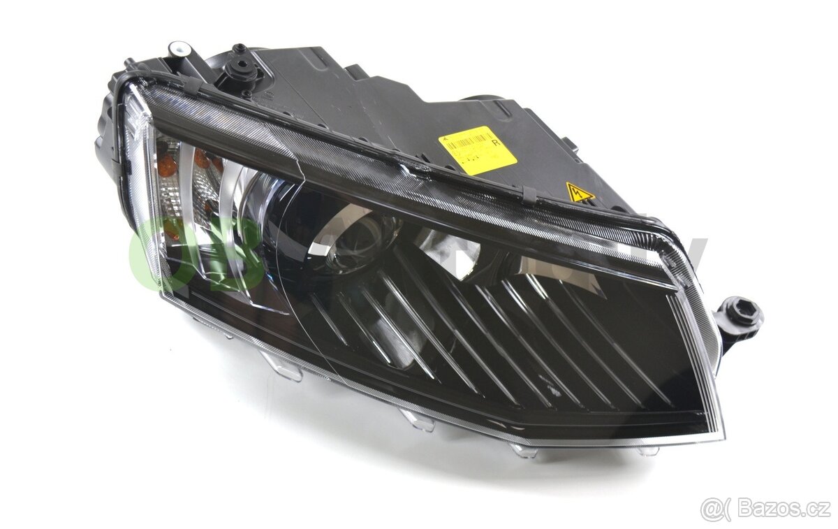 Skoda octavia III Pravý Bixenon - 3