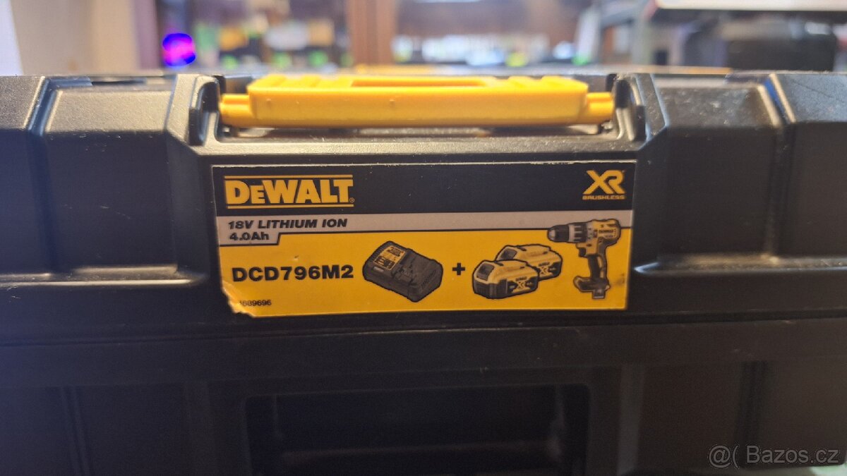 Dewalt DCD 796M2 SET AKU VRTAČKA JAKO NOVA - 3