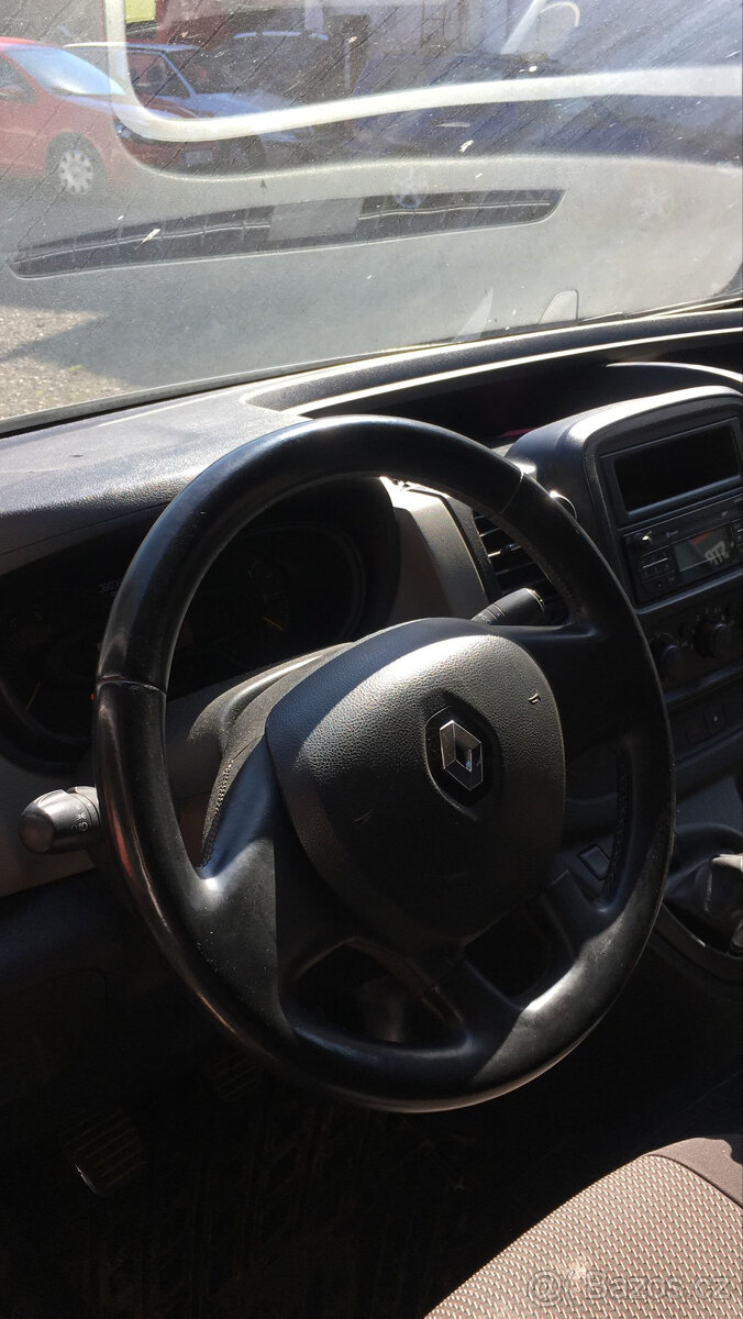 Prodám Renault Trafic 1.6 dCi 115 L1H1 (85 kW) - nepojízdný - 3