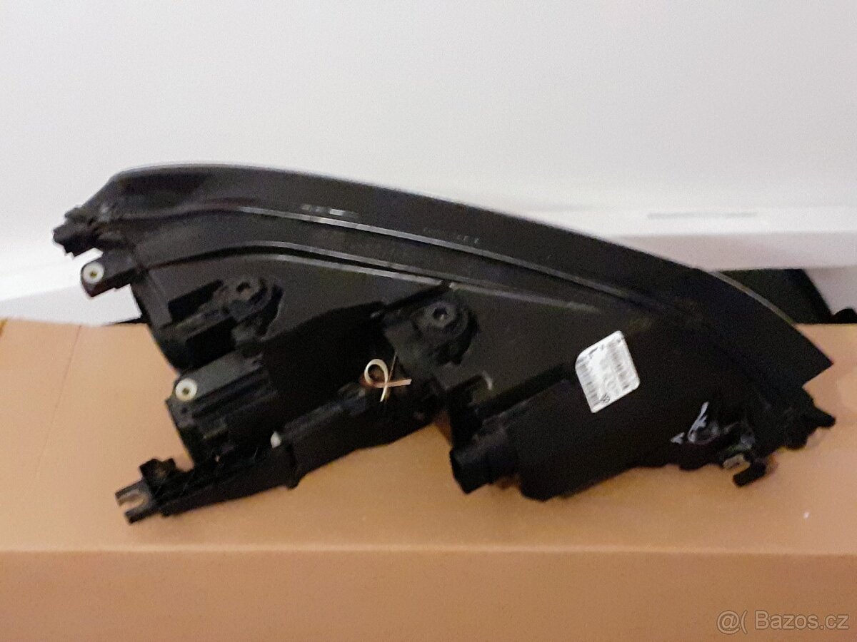 Levé přední světlo Vw Golf Sportsvan 517941005A - 3