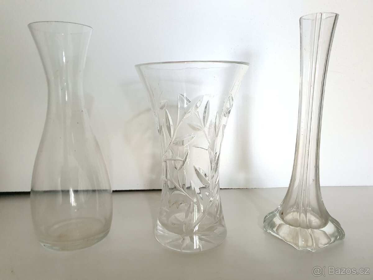 Skleněné vázy. Česká kvalita. Cena za vázu. - 3