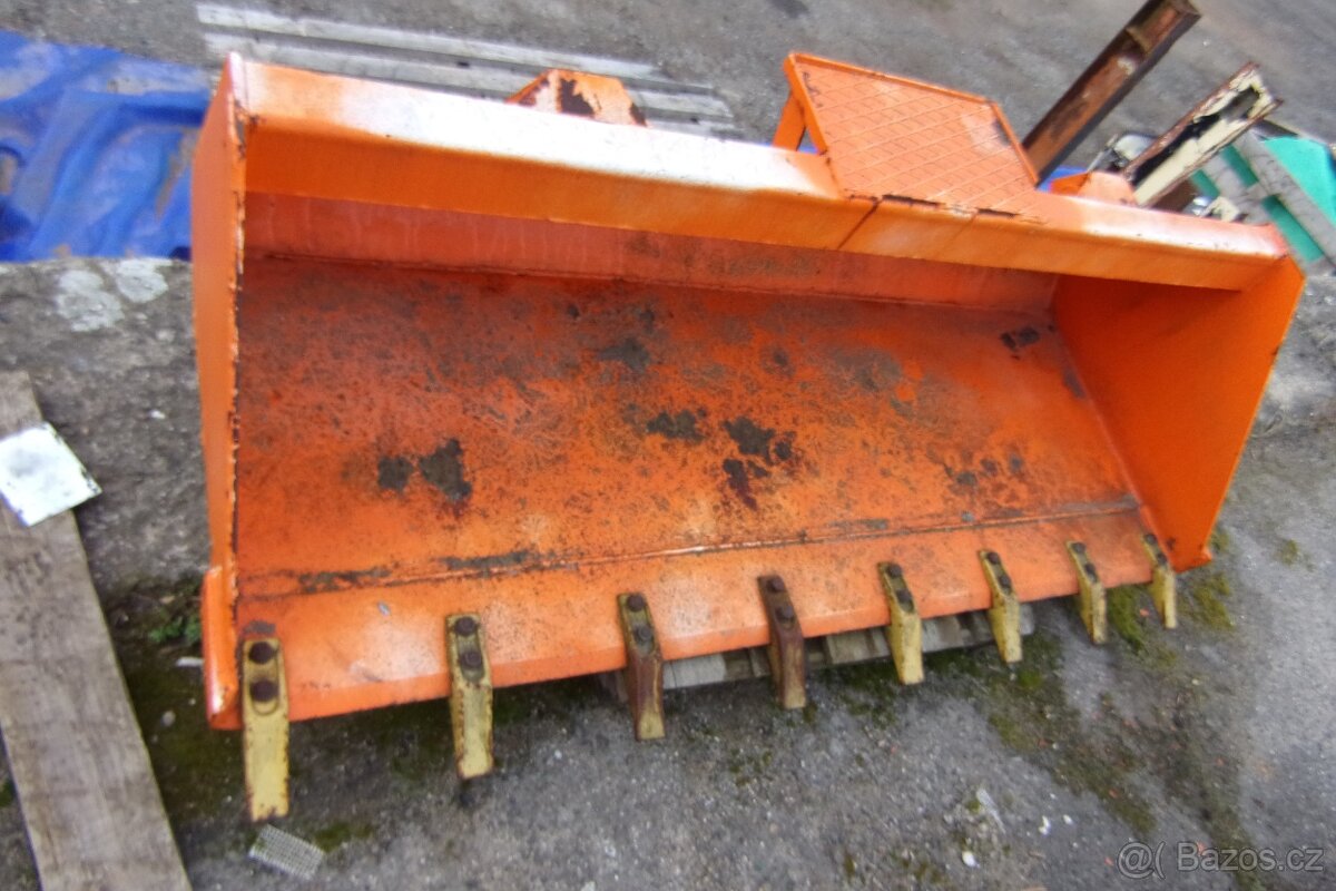 Zubovou lopatu na UNC - 3