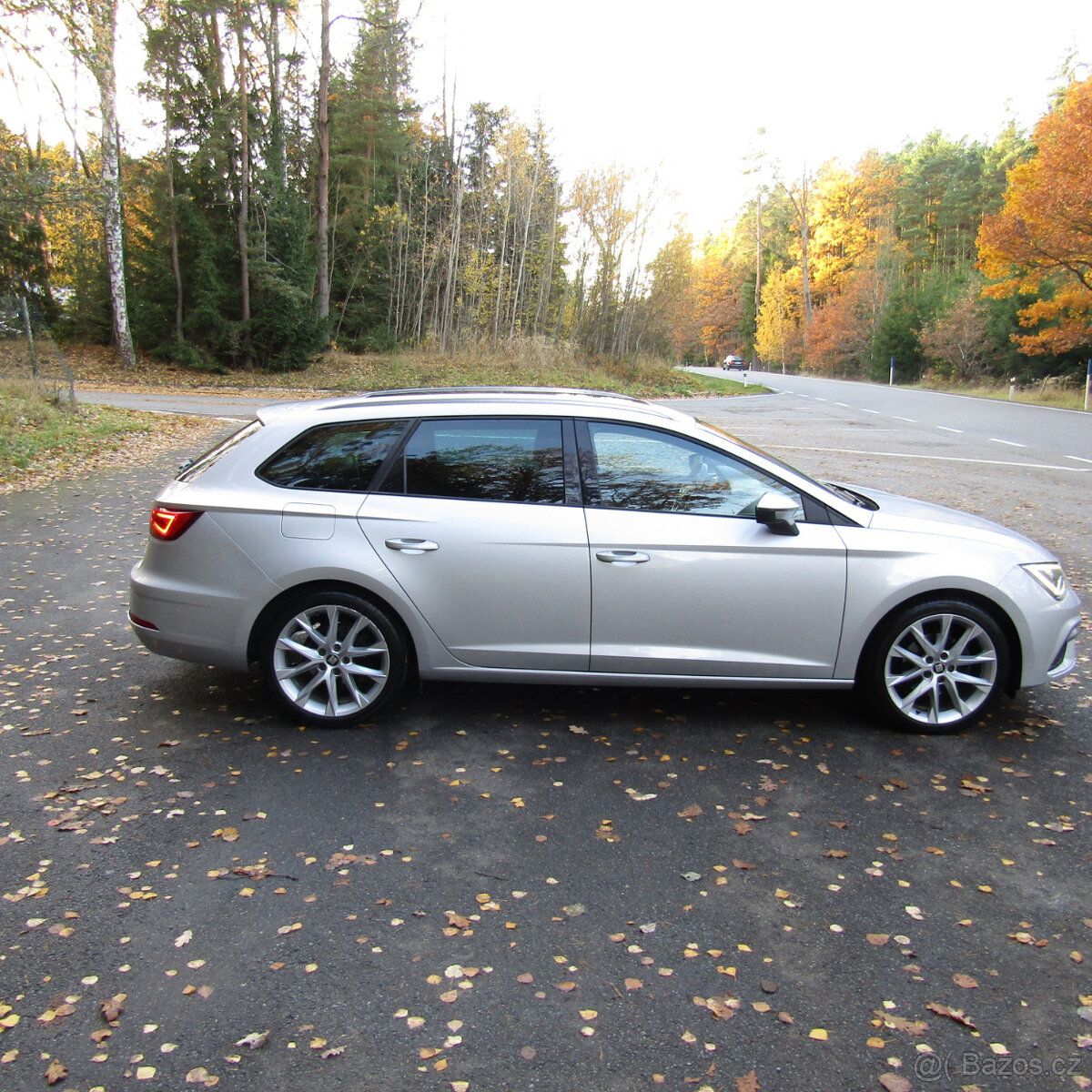 Seat Leon 1,4TSi 110kw, FR, 11/2017, FULL LED, NAVI, Panoram - 3