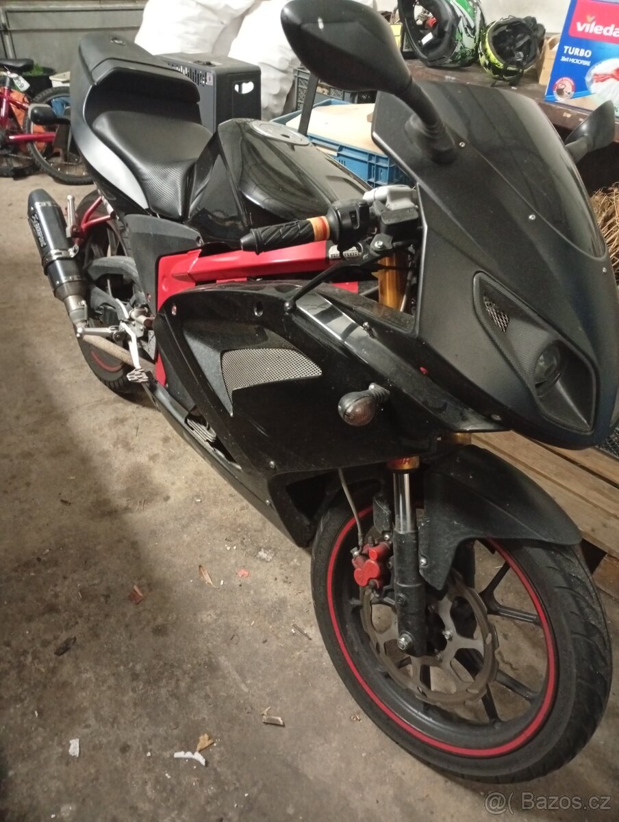 Rieju 125 silniční - 3