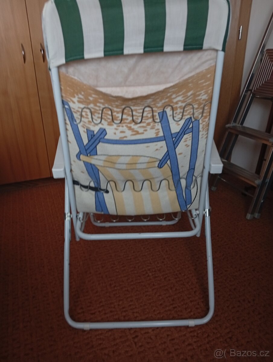 Polohovatelné lehátko - 3