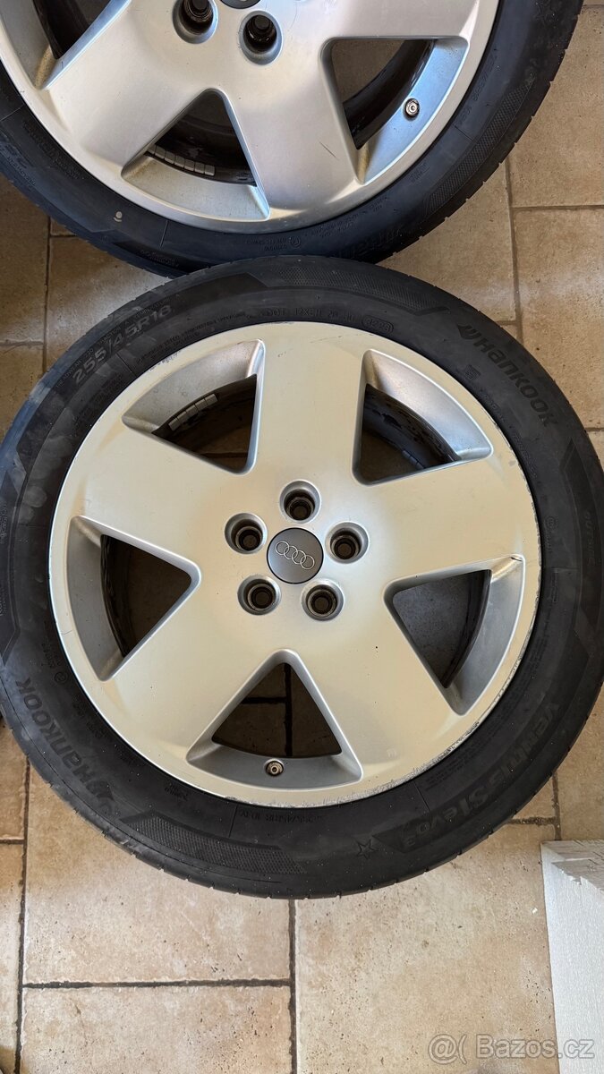 Kola audi R18 255/35 - 3