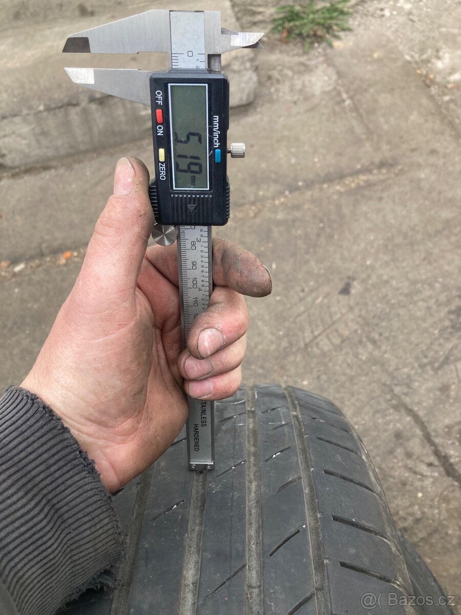 205/60/16 letni - 3