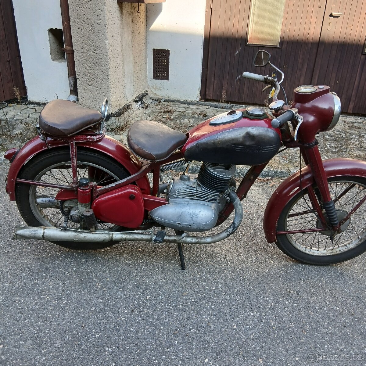 jawa pérák Janeček - 3