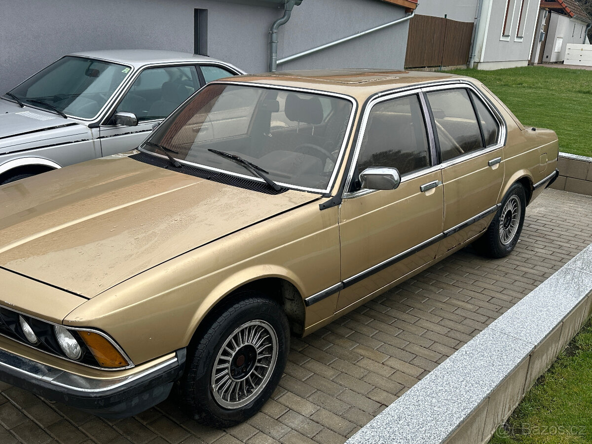 BMW 7 E23 728i pred face manual M30 motor - 3