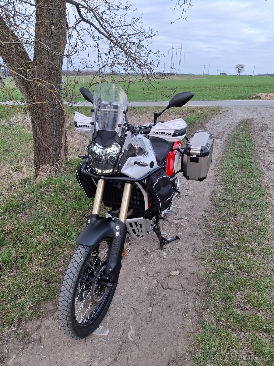 Yamaha tenere 700