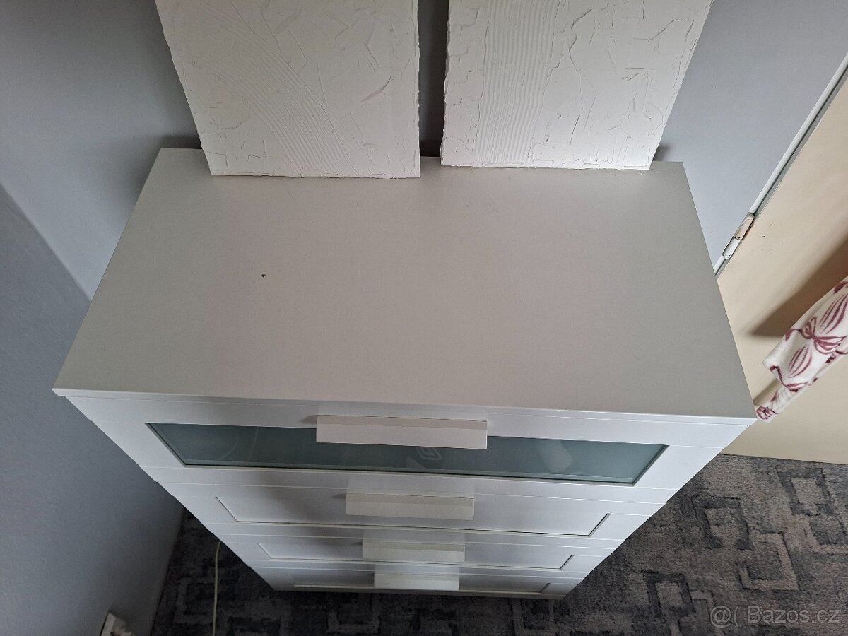 Komoda Brimnes bílá 4 zasůvky - 3