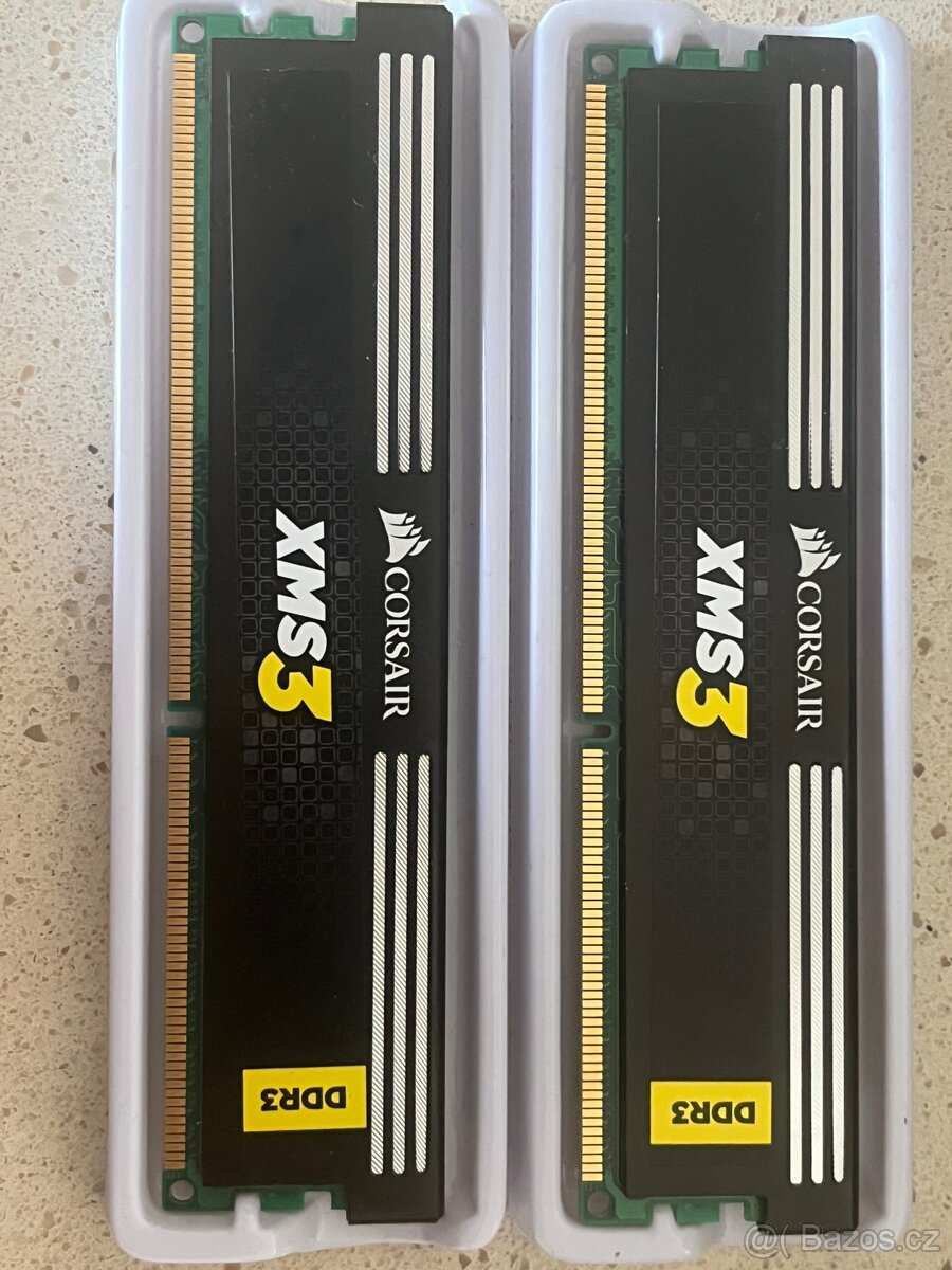 Dual RAM 8GB DDR3 1600 Corsair XMS3 - 3