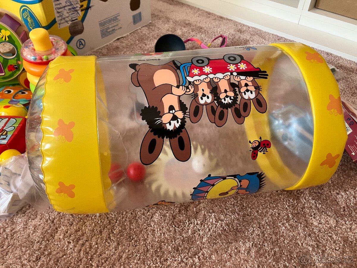 Velky set hracek pro nejmensi+prakticke veci. - 3