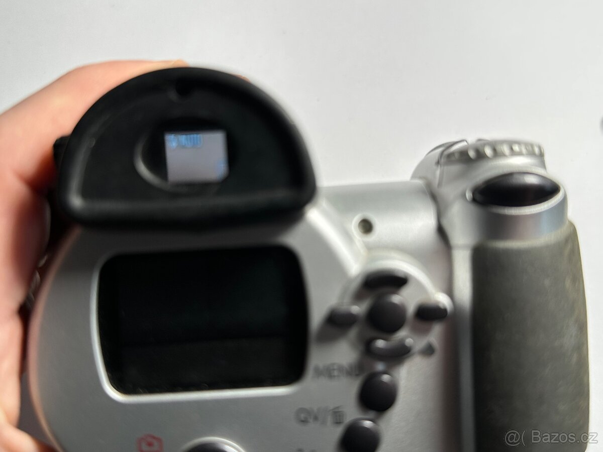 Konica Minolta DiMAGE Z10 - 3