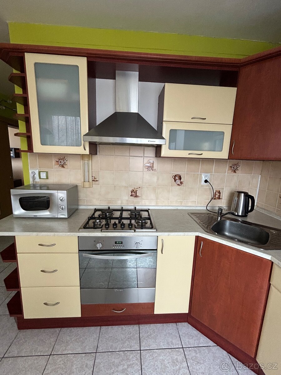 Kuchyňská linka vč spotřebičů - 3