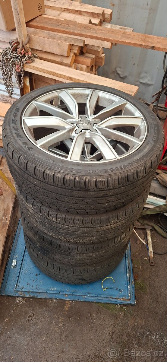 255/40 r19 - 3