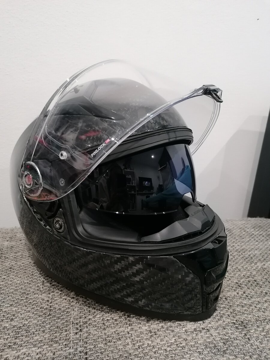 Helma LS2 FF811 VECTOR II GLOSS CARBON-06 - 3