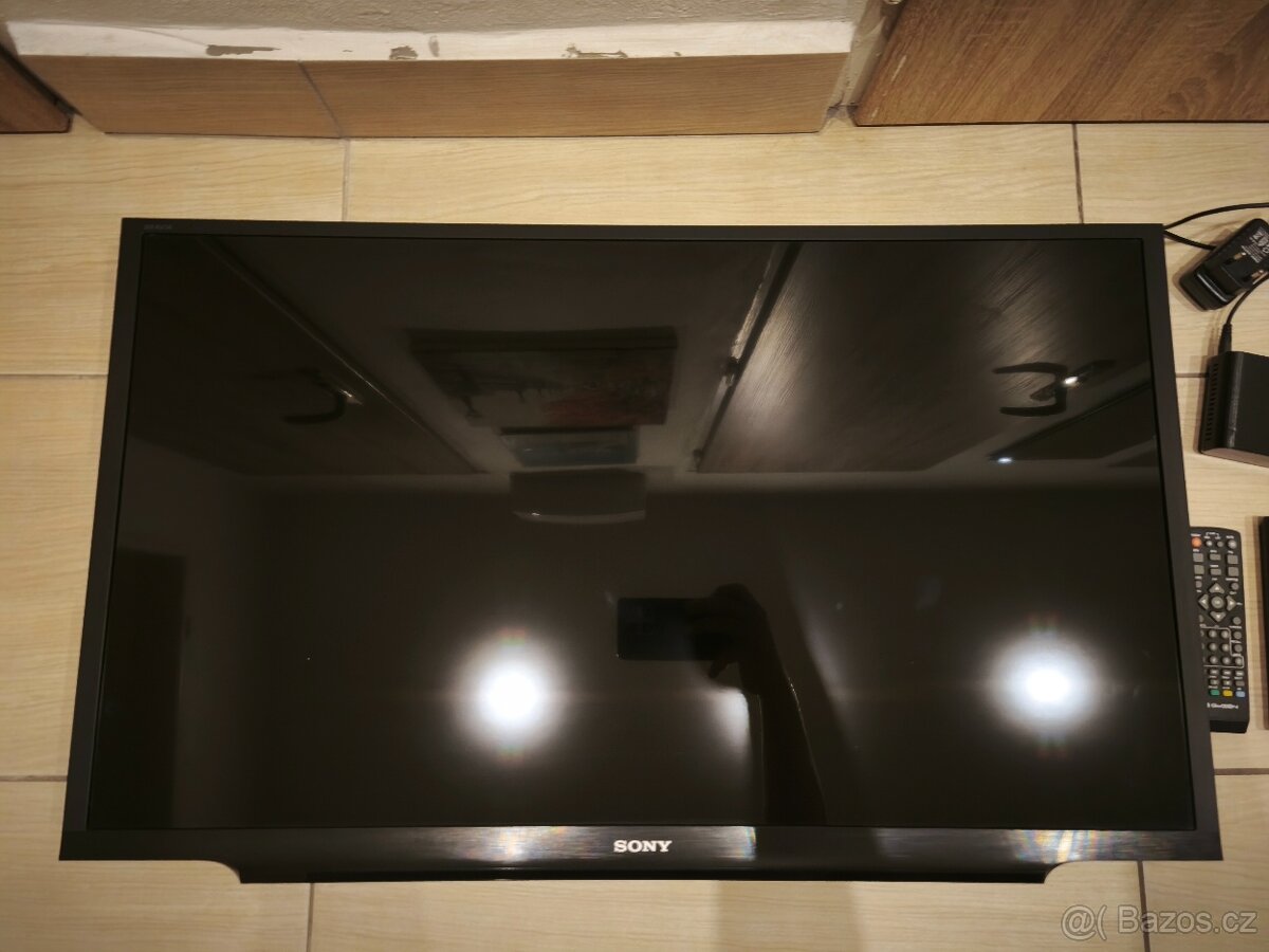 TV Sony Bravia KDL32RD430 - 3