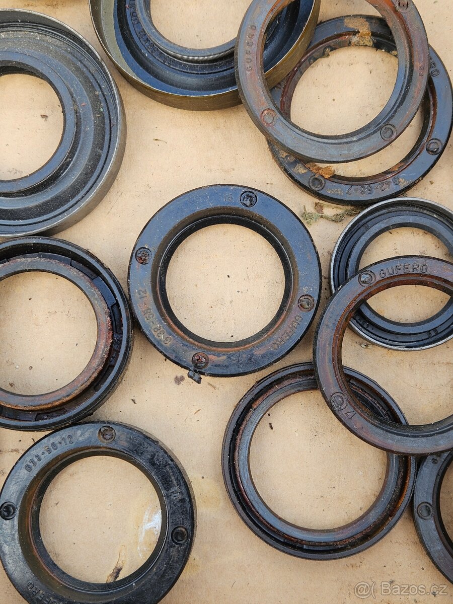 Ložiska a gufera (na žigulíka?) - 3