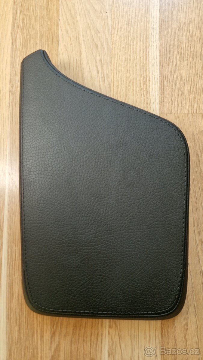 Laktova opierka pre Volvo V90/V60 - 3