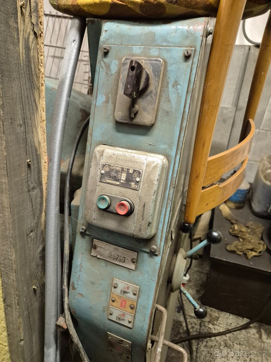 Ohybačka hydraulická na plech - 3