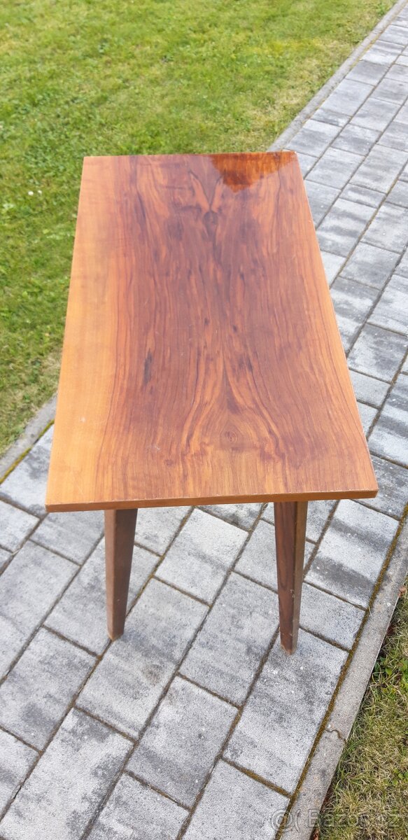 Konferenční stolek - 3