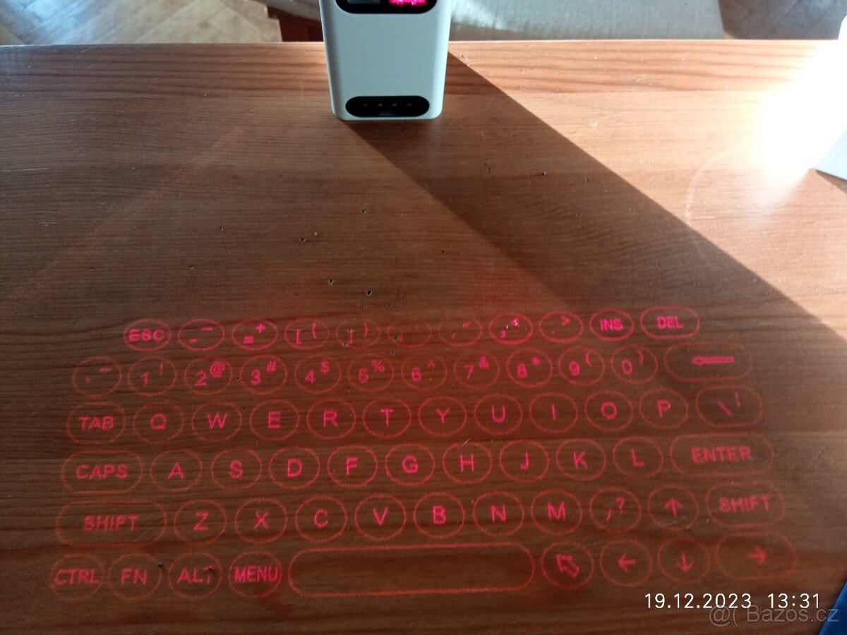 Laserová klávesnice - 3
