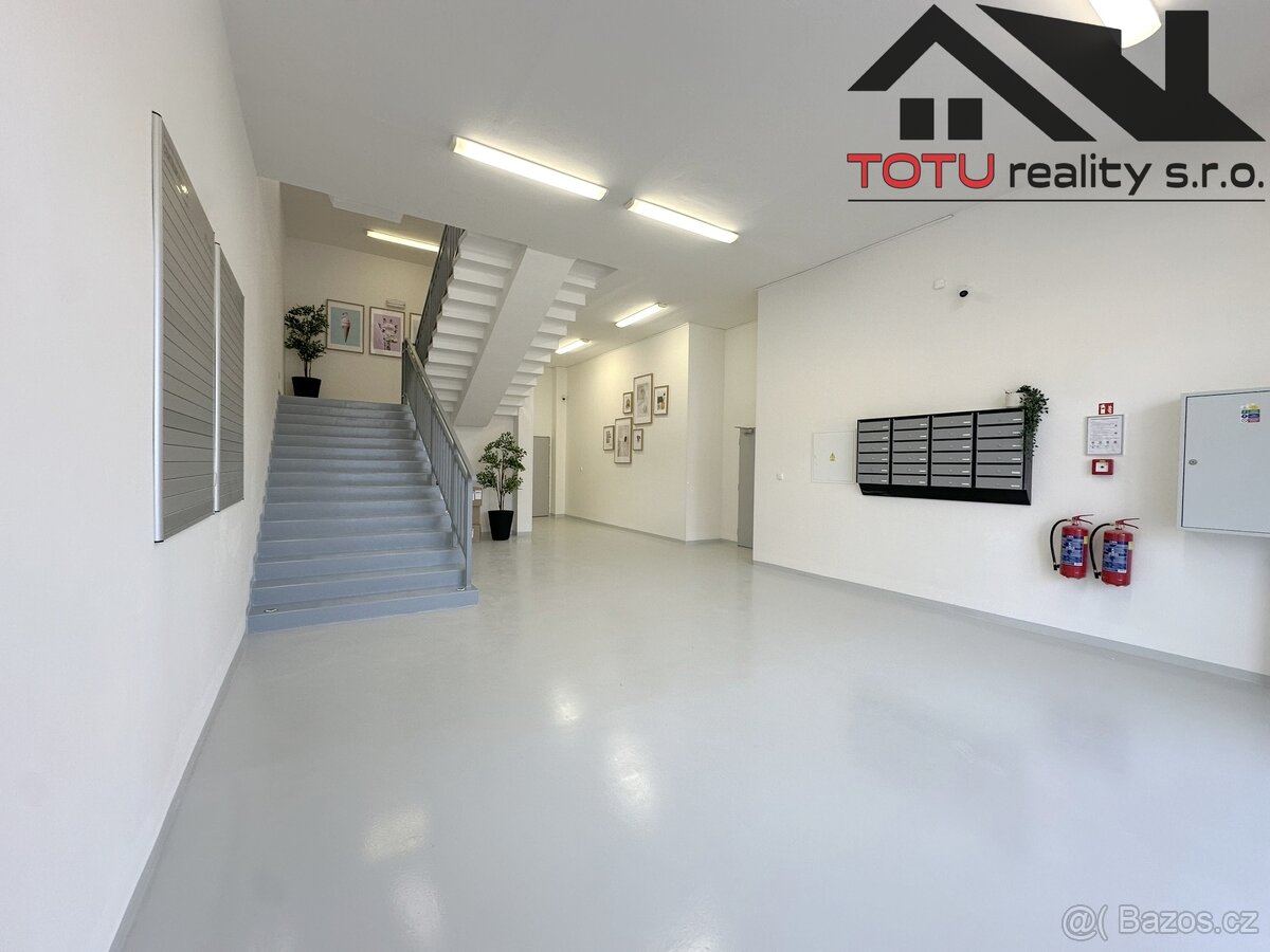 Pronájem kancelářského prostoru, 80,93 m2, Jaroměř - 3