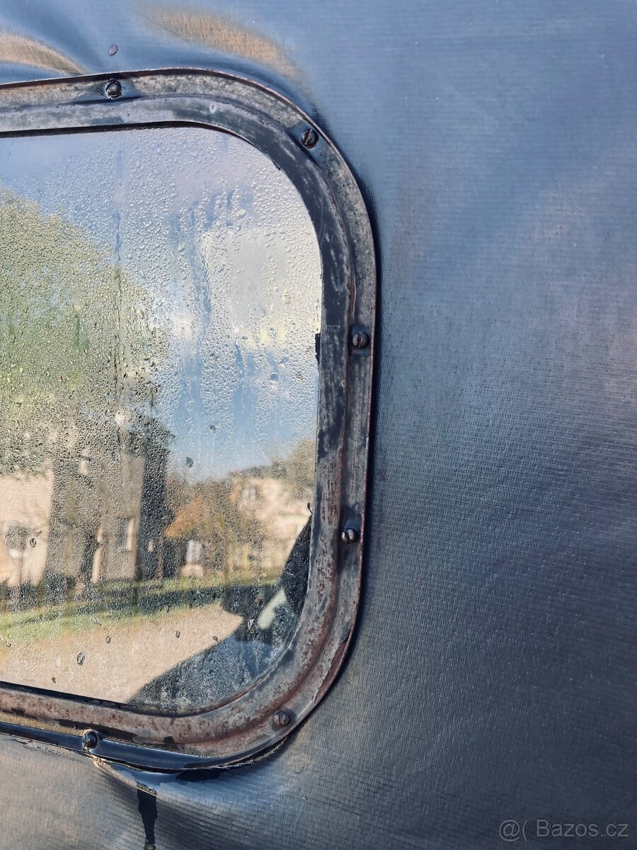 Plachta UAZ 469 černá v dobrém stavu - 3