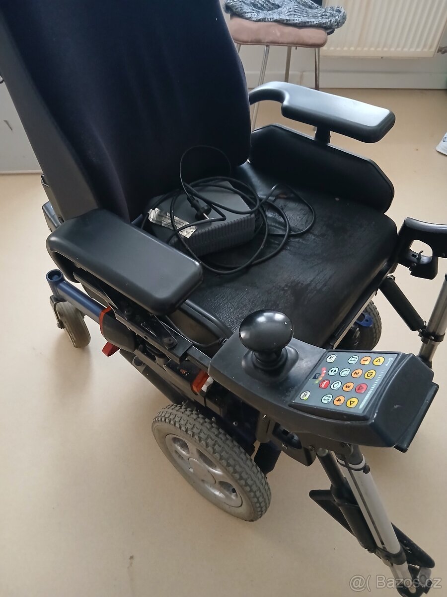 Elektrický invalidní vozík - 3