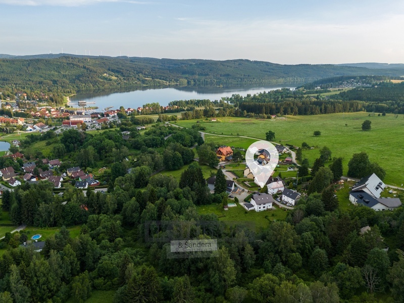 Prodej tří stavebních pozemků na domy v obci Lipno nad Vltav - 3