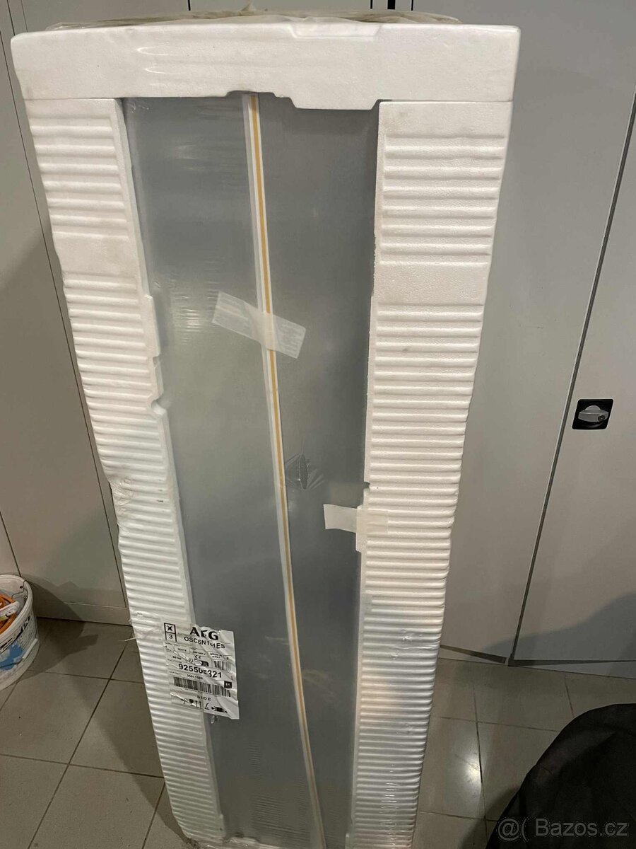 Lednice AEG OSC6N181ES - 3