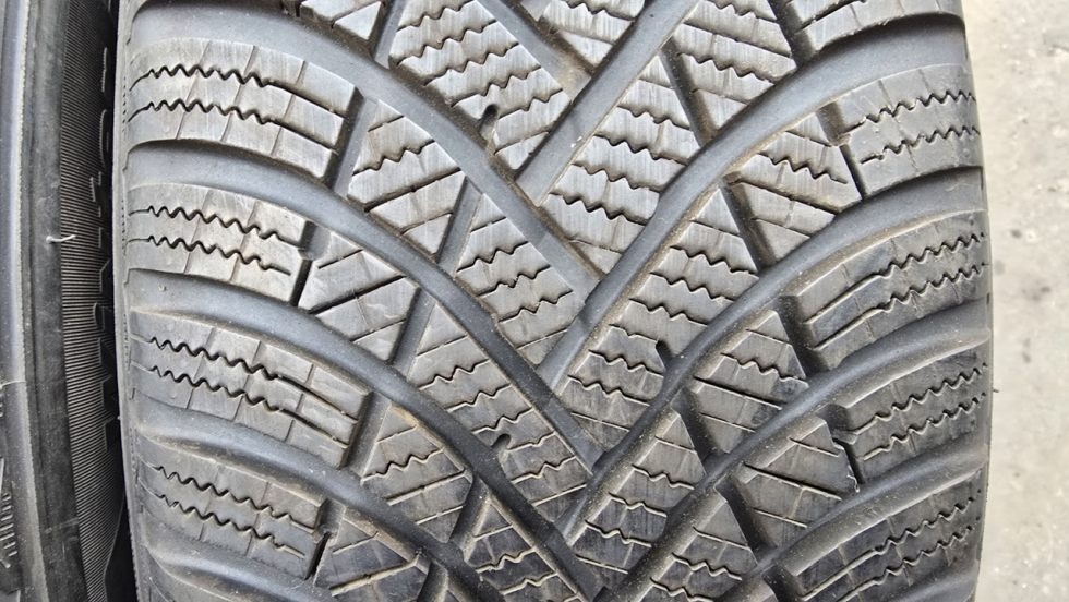 Zimní pneu 205/60/16 Hankook - 3