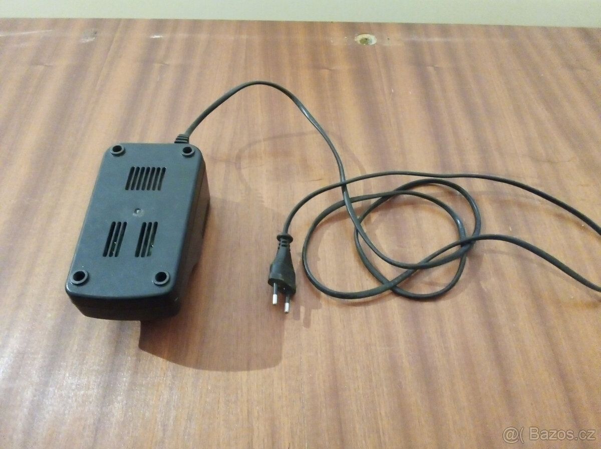 nabíječ baterií Einhell LG 18-1H - 3