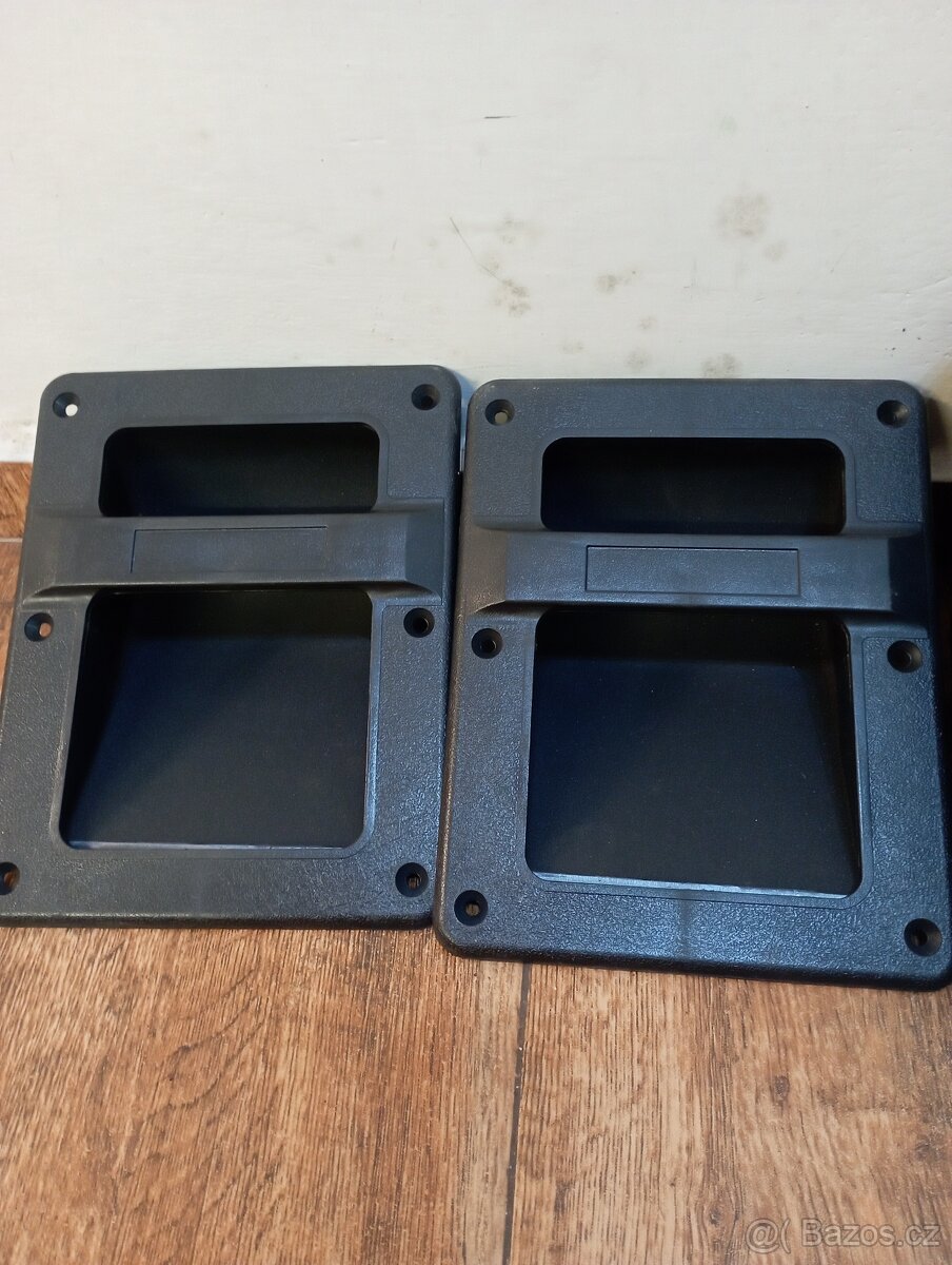 Úchyty na reprobedny - 3