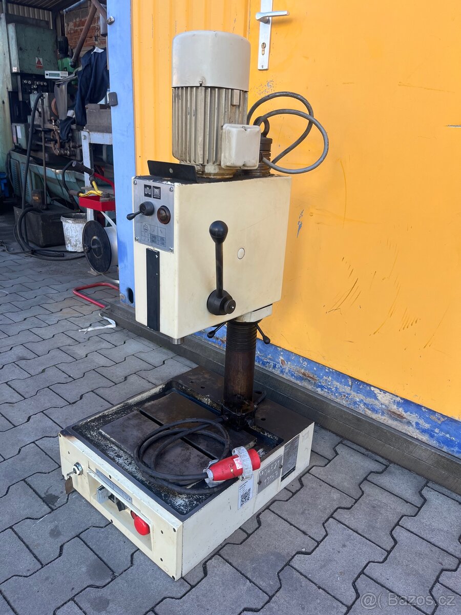 Stolní vrtačka HECKERT - 3