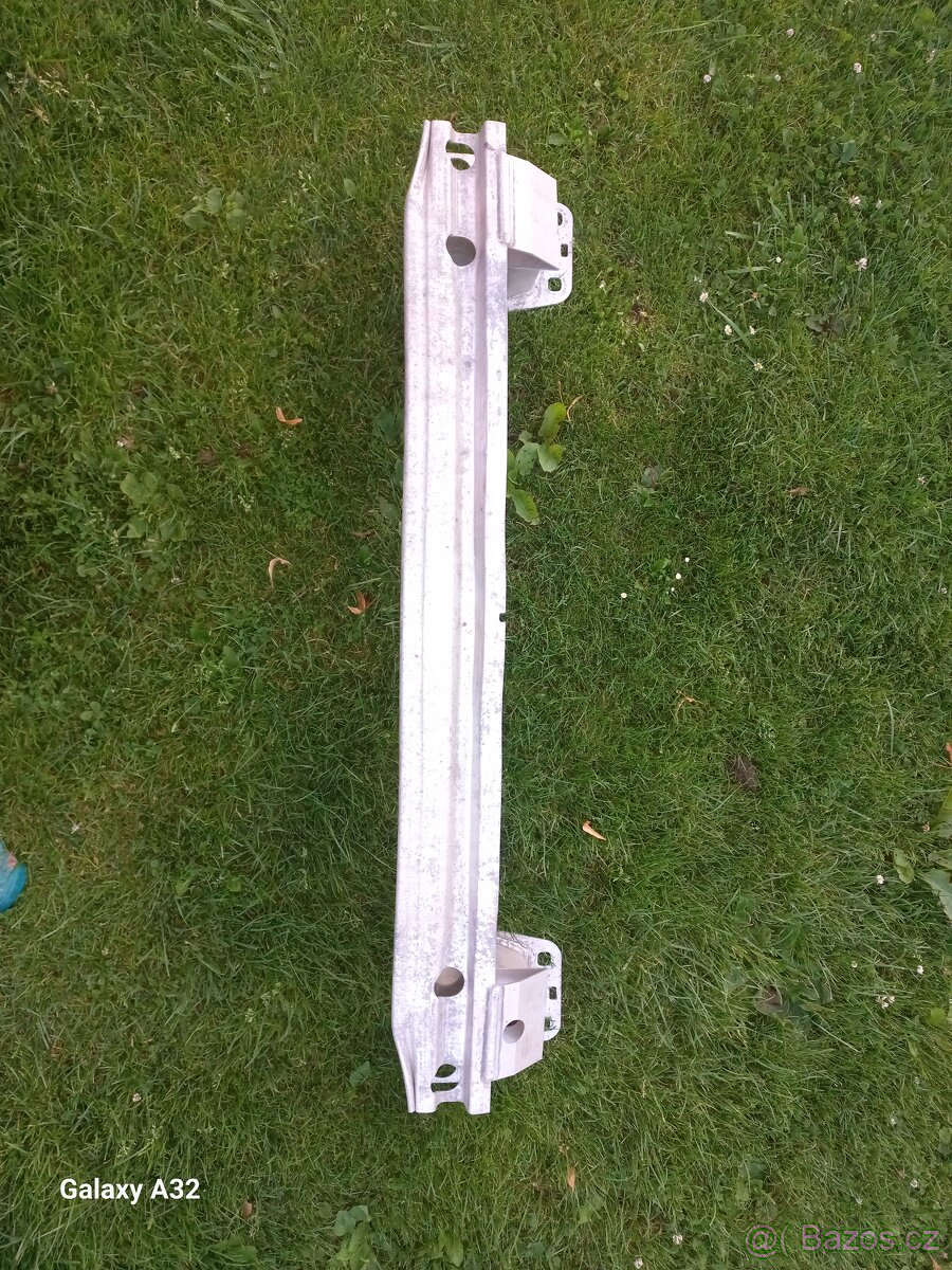 Audi Q7-výztuha zadního nárazníku - 3