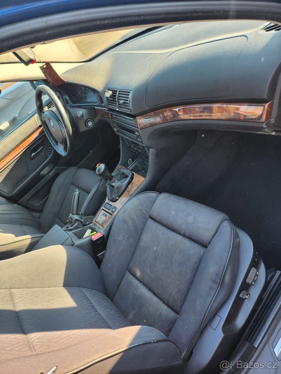 BMW E39 touring 520d na díly - 3