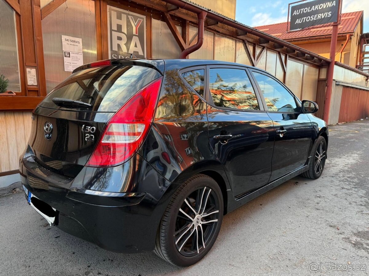 Hyundai i30 1,4i - 3