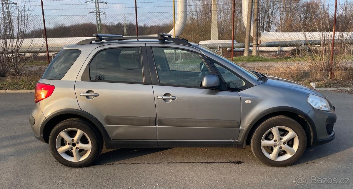 Suzuki SX4, 1.6 benzín - 3