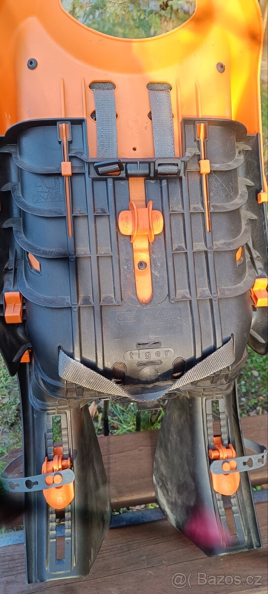 Cyklosedacka Bellelli zamykatelna - 3