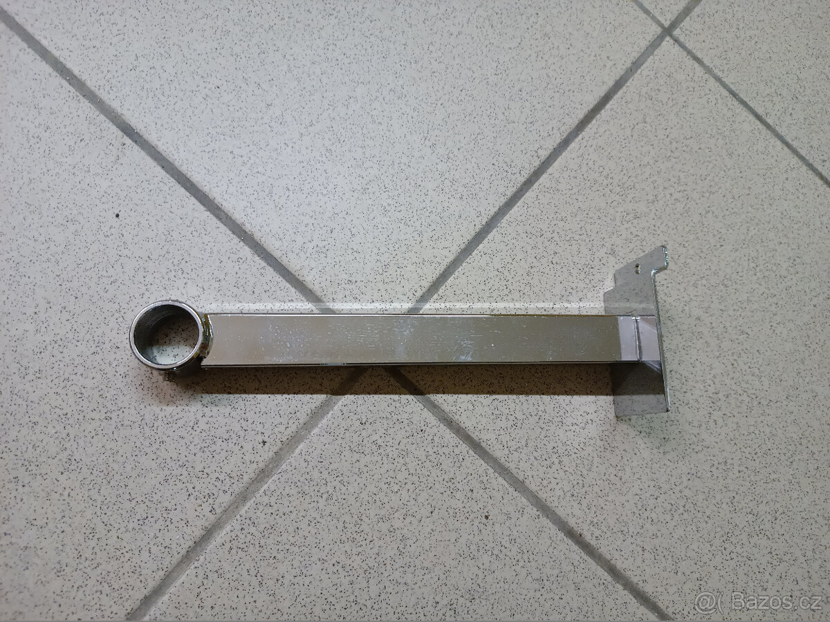 SLAT WALL příslušenství: držáky, háčky, ramena - 3