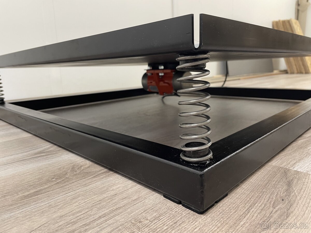 Vibrační stůl, vibrační deska - 3