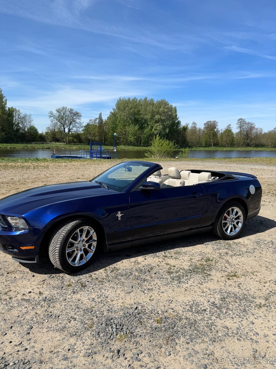 Prodám Ford Mustang cabrio - 3