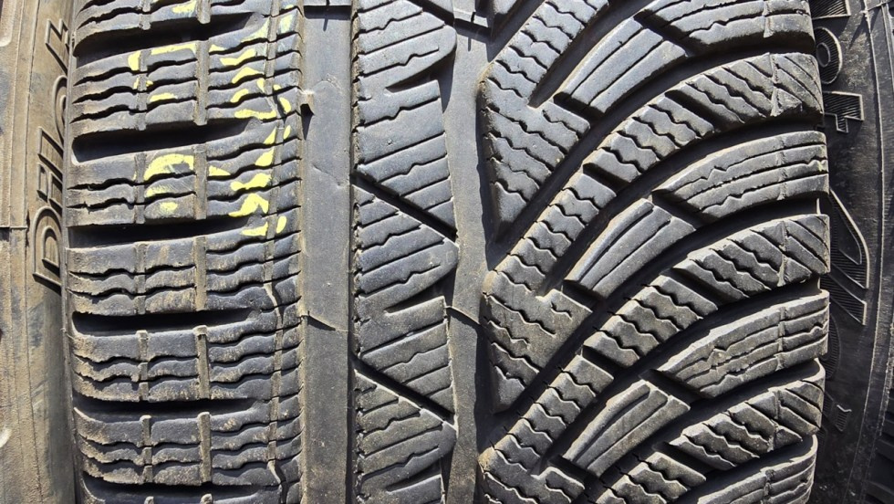 Zimní pneu 225/45/18 Michelin - 3