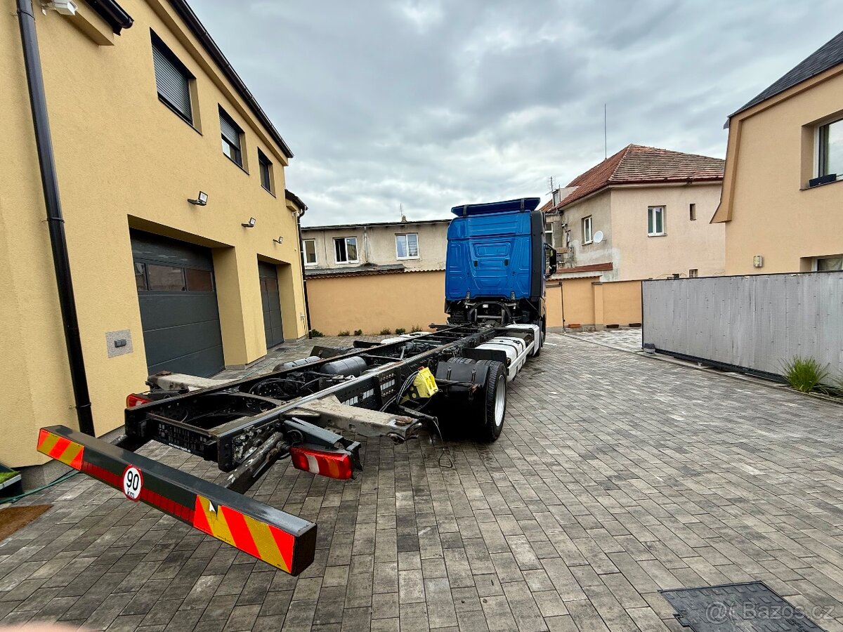 MB ACTROS 1840 NOSIČ VÝMĚNÝCH NASTAVEB RETARDER ČR SERVISKA - 3