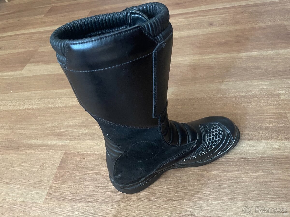 Motoobuv diadora - vel. 43 vyborný stav - 3